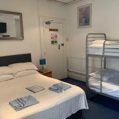 The Mornington Bed & Breakfast