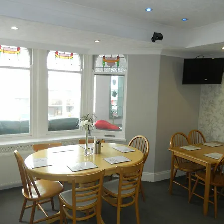 Ocean Bay 3*