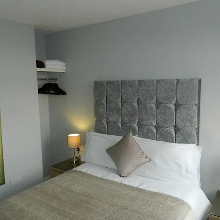 Pensión Ocean Bay 3*