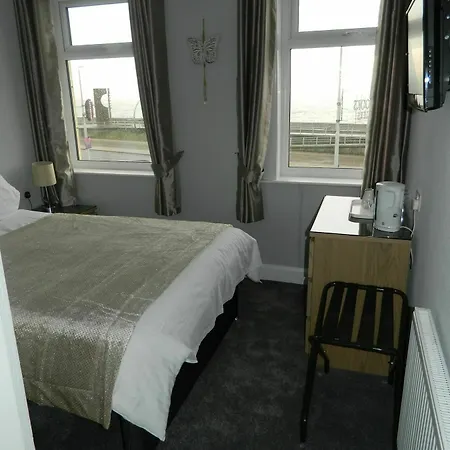Ocean Bay 3*