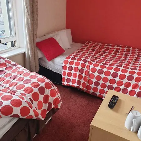 Foxhall Village Guest house 2*