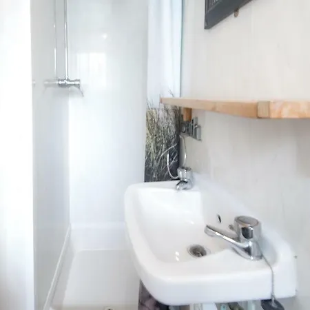Myroomz Hollingdales 2*