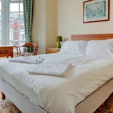 Hotel Fairhaven