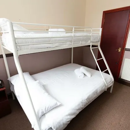 Hotel The Riviera 2*