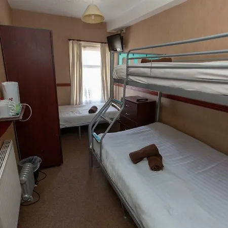 The Riviera Hotel 2*