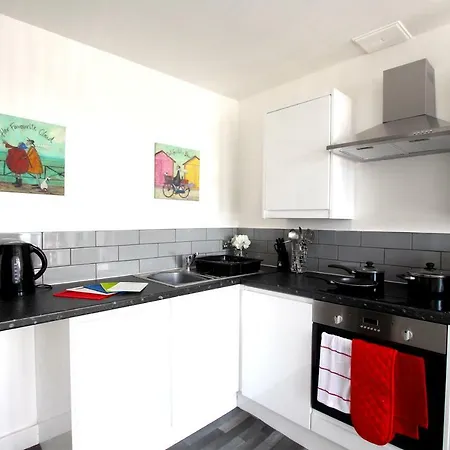 Tower By Service Aparttments 아파트 *