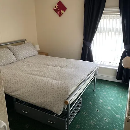 Kingsway 3*