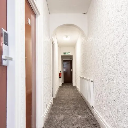 Mars Seaview By Oyo Bed & Breakfast Blackpool