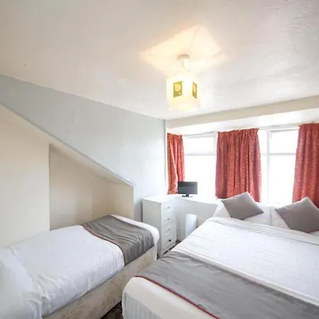 Myroomz Hollingdales 2* Blackpool