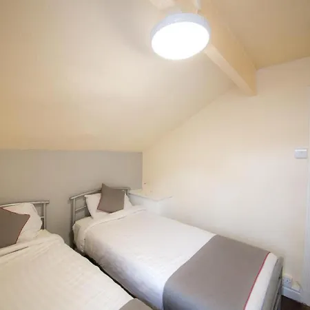 Myroomz Hollingdales 酒店 黑潭