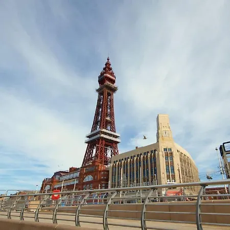 Norbreck Castle & 3* Blackpool