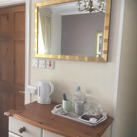 The Fernroyd Bed & Breakfast 3*