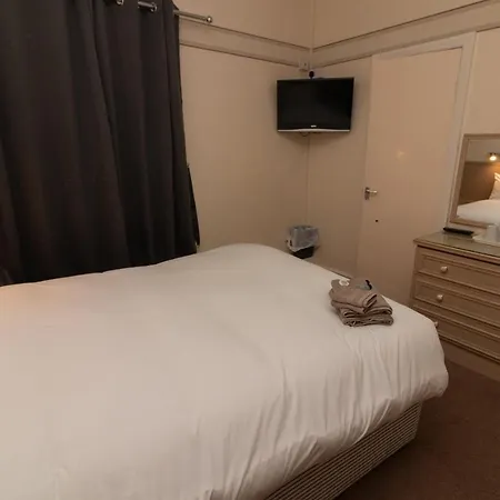 Starlux 3*