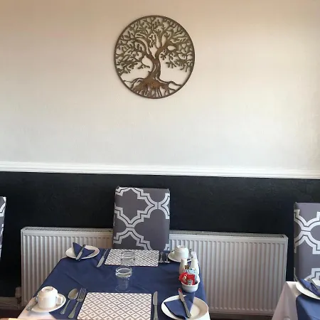 Hotel The Fossil Tree 4*