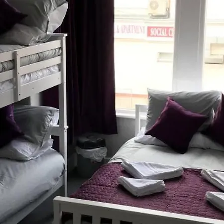 Mere Bed & Breakfast