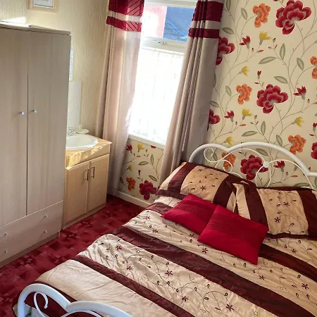 Kirkstead Bed & Breakfast Blackpool