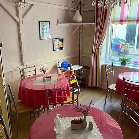 Kirkstead Bed & Breakfast Blackpool
