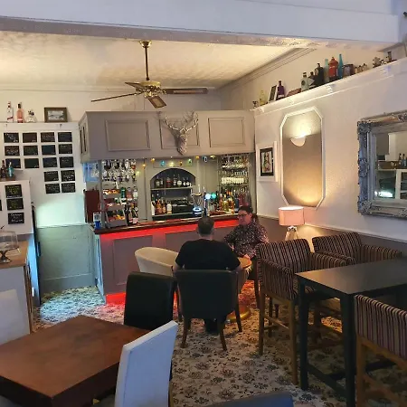 Hotel Newholme 2*