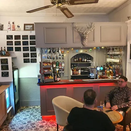 Hotel Newholme 2*