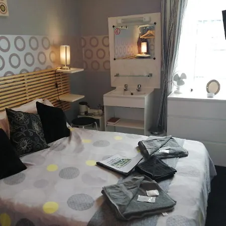 The Garnett Hotel 3*