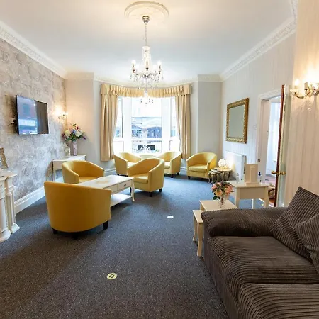 The Carlton 3* Blackpool
