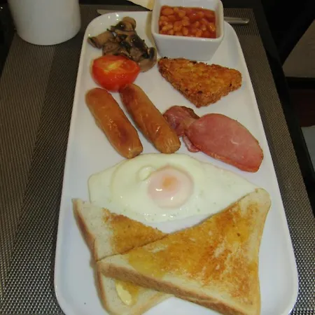 Alderley Hotel