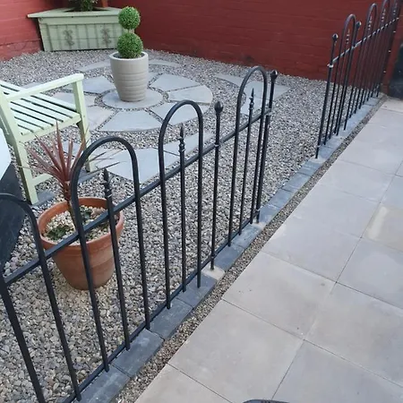 J's Mayfair Guest house