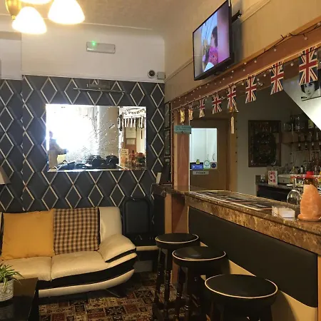 Glenheath Guest house 3*