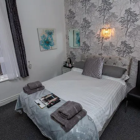 Guest house The Carlton