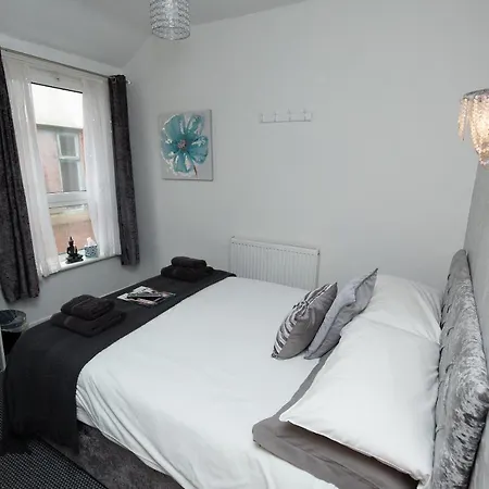 The Carlton Guest house 3*