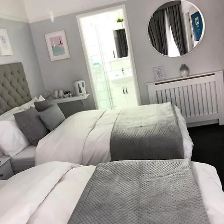 Bed & Breakfast Chadberry House 3*