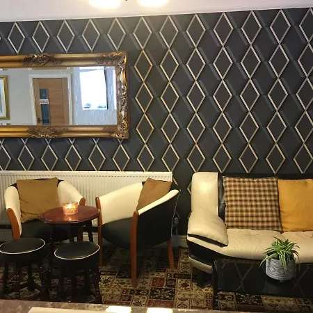 Glenheath Guest house 3*