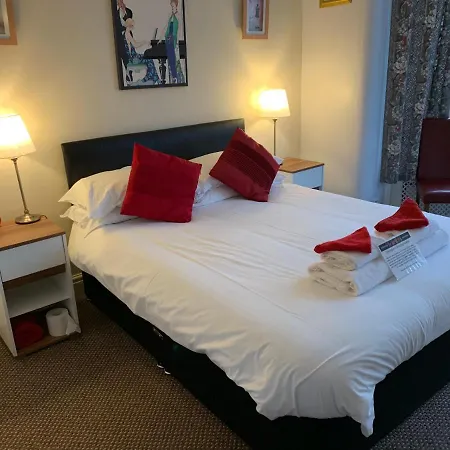 Guest house Scarlets 3*