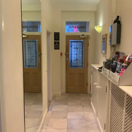 Guest house Scarlets 3*