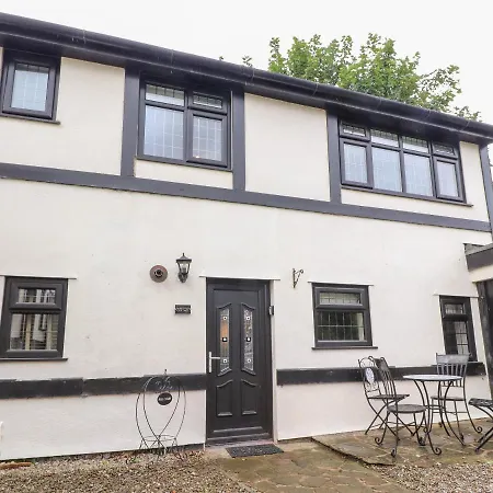 Holiday home Mayfield *