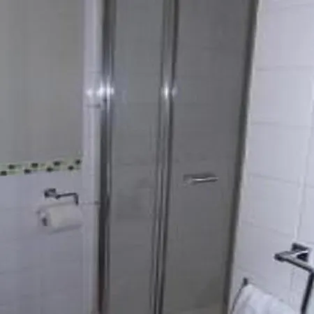 J's Mayfair Guest house
