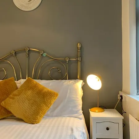No2 Wilton Parade Hotel *