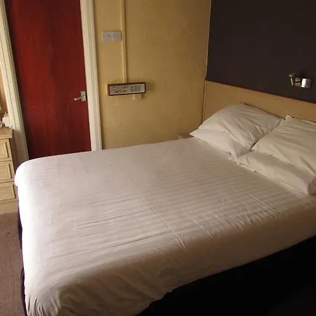 Stretton Hotel 3*