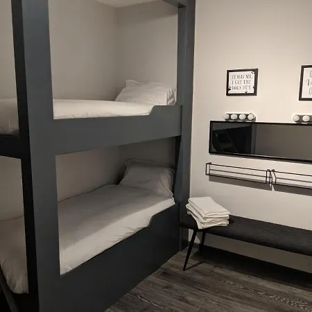 Vibe Holiday Aparthotel 2*