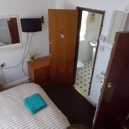 Myroomz Golden Blackpool