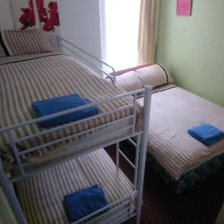 Myroomz Golden