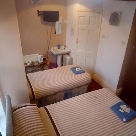 Myroomz Golden Blackpool
