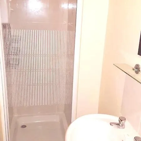 Otel Tudor Rose 2*