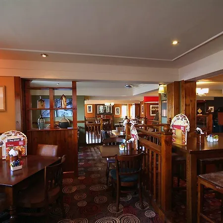 Premier Airport Hotell 3*