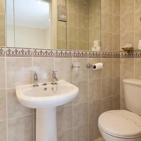 Burbage Holiday 4 Apartment *