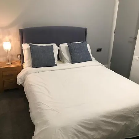 My Perfect Place & -some With Hot Tub- Free Parking Apartment *