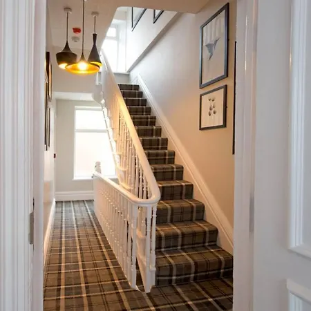 Blackbird Luxury 5 Apartment