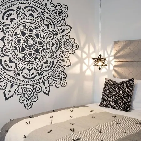 Blackbird Luxury 5 Apartment