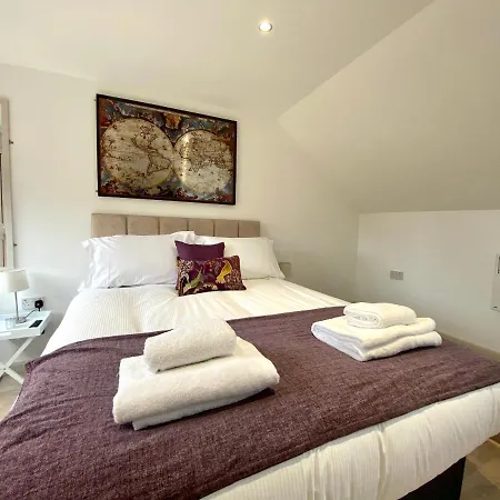 Princess Theatre View By Service Apartment Blackpool