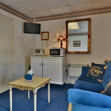 Falklands Bed & Breakfast Blackpool